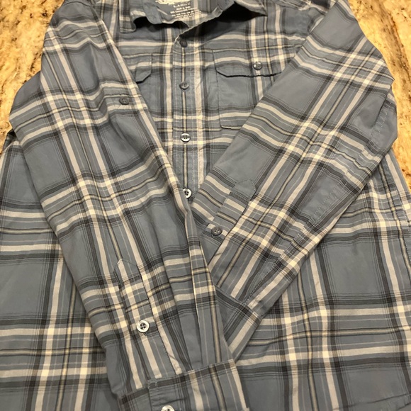 Helix button down - Picture 3 of 3